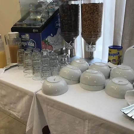 马特里兹酒店 3* 蓬塔德尔加达