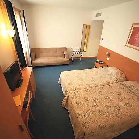 Matriz Szálloda 3*