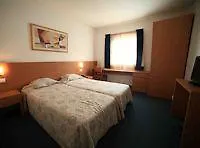 马特里兹酒店 3*